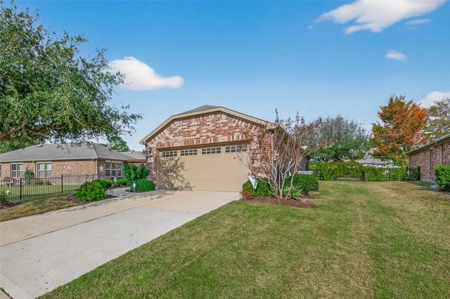2922 Bur Oak Court, Richmond, TX 77469