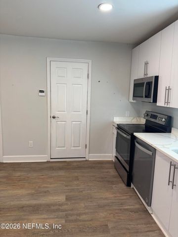 2357 COLLEGE Street, Jacksonville, FL 32204