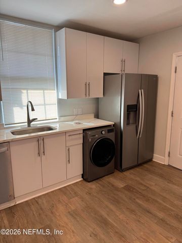 2357 COLLEGE Street, Jacksonville, FL 32204