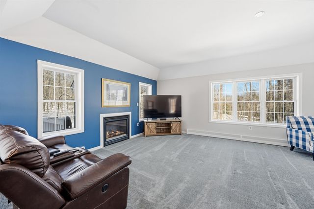 58 Orcutt Drive, Chester, NH 03036