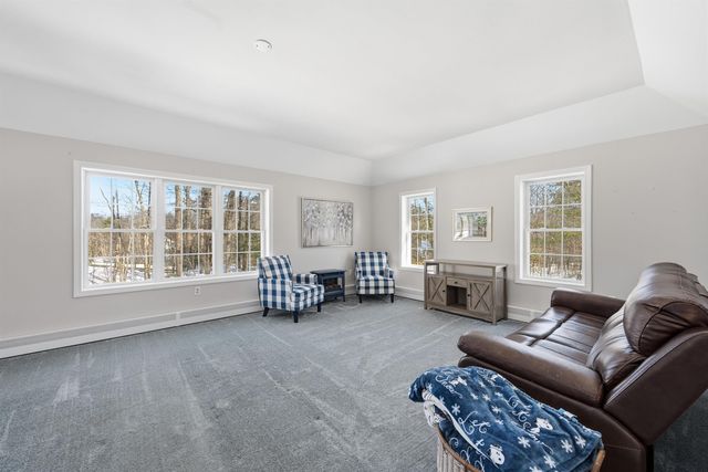 58 Orcutt Drive, Chester, NH 03036