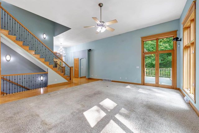 3240 CRYSTAL CREEK COURT, Suamico, WI 54313
