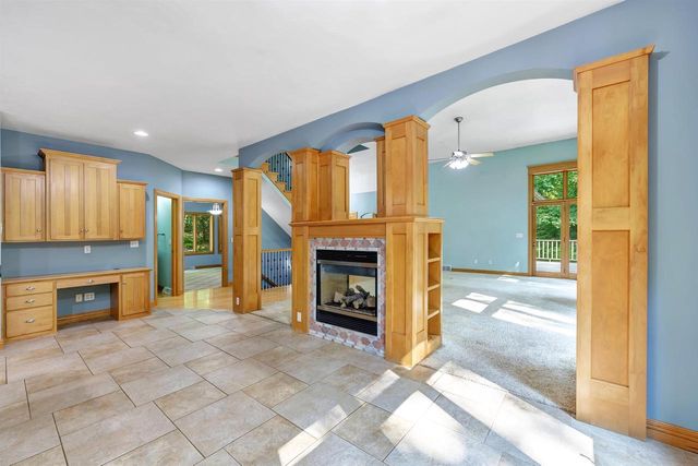3240 CRYSTAL CREEK COURT, Suamico, WI 54313