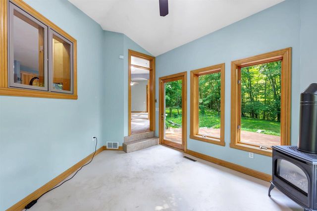 3240 CRYSTAL CREEK COURT, Suamico, WI 54313