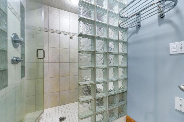 3240 CRYSTAL CREEK COURT, Suamico, WI 54313