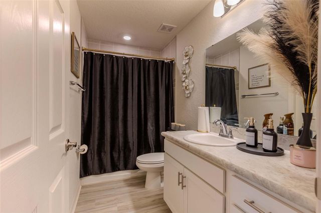 6896 PEBBLEBROOKE WAY, Zephyrhills, FL 33541