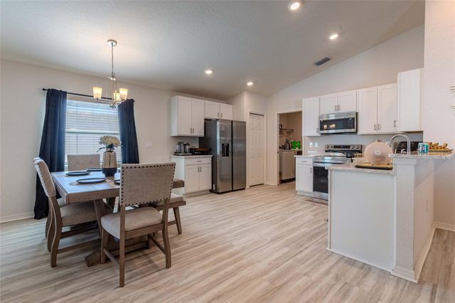 6896 PEBBLEBROOKE WAY, Zephyrhills, FL 33541