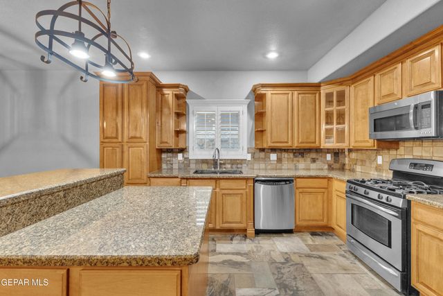 3744 TIERRA AURORA Drive, El Paso, TX 79938
