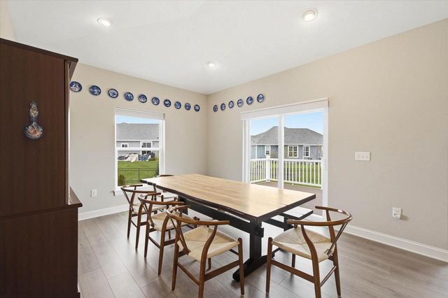 2046 Omaha DRIVE, Grafton, WI 53024
