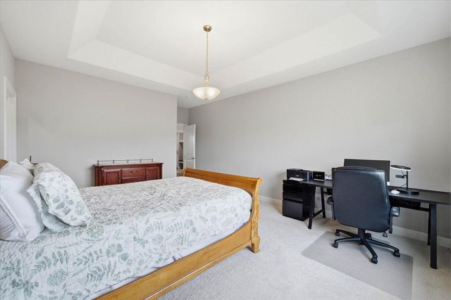 2046 Omaha DRIVE, Grafton, WI 53024