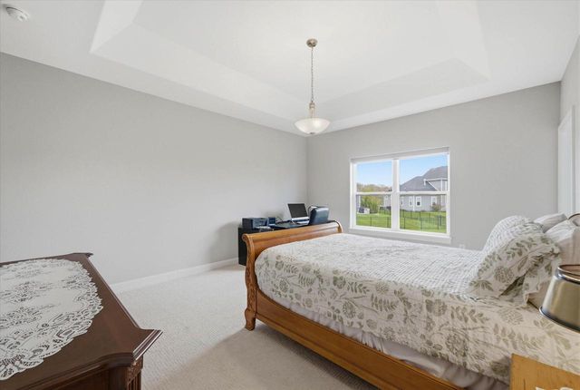 2046 Omaha DRIVE, Grafton, WI 53024