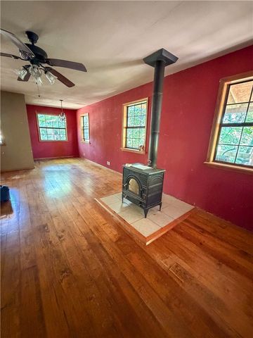 721 County Road 3023, Eureka Springs, AR 72632