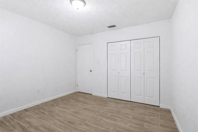 7131 Westbranch Drive, Houston, TX 77072