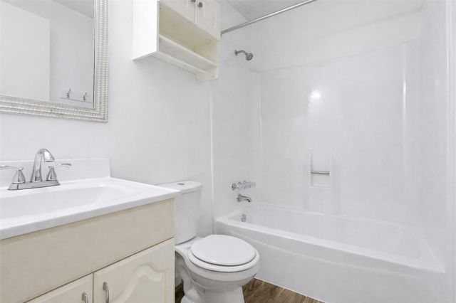 7131 Westbranch Drive, Houston, TX 77072