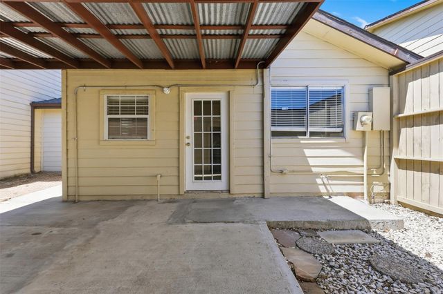 7131 Westbranch Drive, Houston, TX 77072