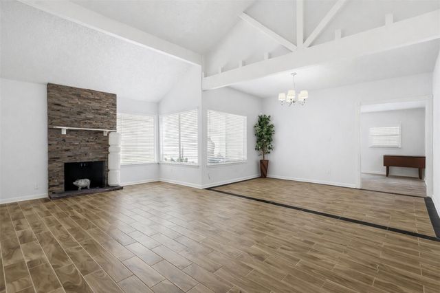 7131 Westbranch Drive, Houston, TX 77072