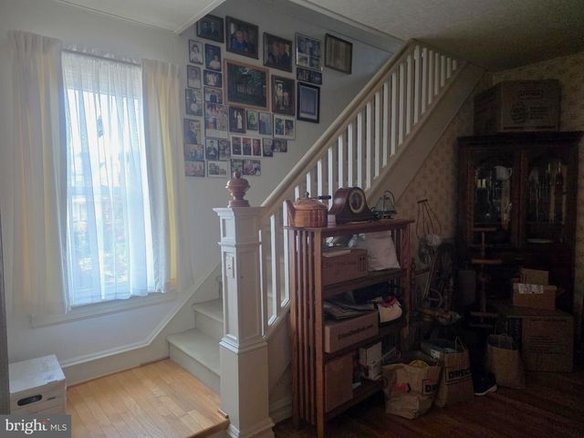 28 S GRANT ST, Waynesboro, PA 17268