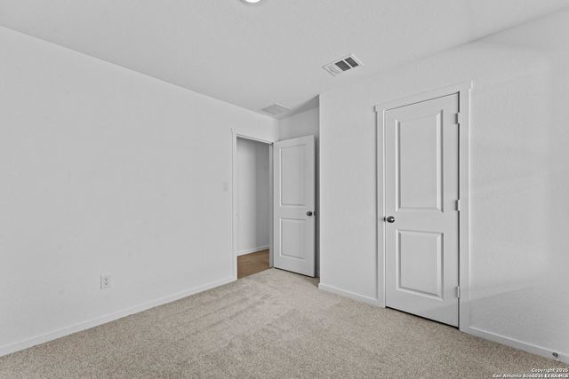 3820 SWIFT FOX RD, New Braunfels, TX 78132