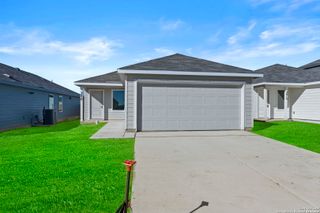 3820 SWIFT FOX RD, New Braunfels, TX 78132