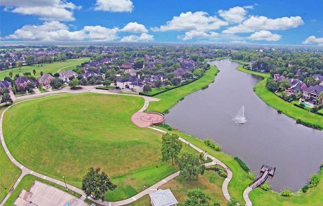 10602 Harvest Oak Court, Missouri City, TX 77459