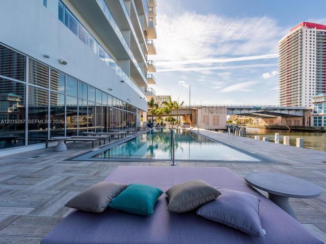 4010 S Ocean Dr R2004, Hollywood, FL 33019