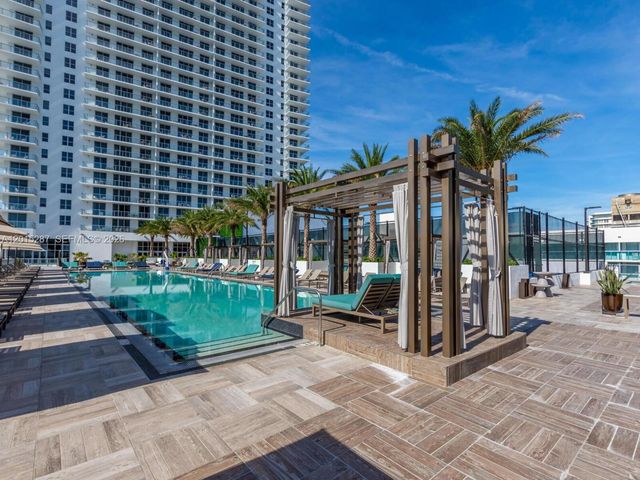 4010 S Ocean Dr R2004, Hollywood, FL 33019