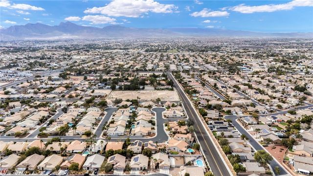 7325 Jack Russell Street, Las Vegas, NV 89131