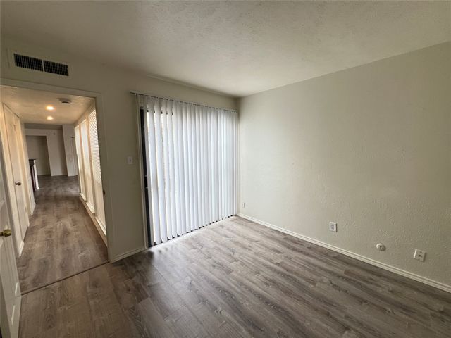 4604 Nervin Street, The Colony, TX 75056