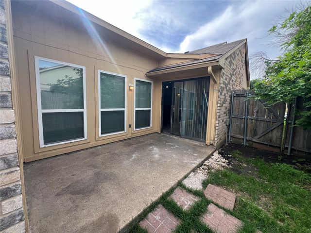 4604 Nervin Street, The Colony, TX 75056