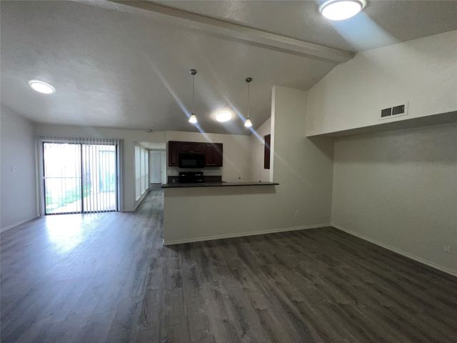 4604 Nervin Street, The Colony, TX 75056