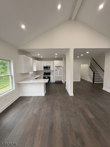 46 Kearney St, Dover Town, NJ 07801