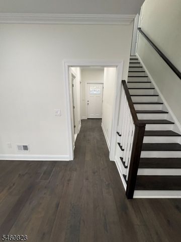 46 Kearney St, Dover Town, NJ 07801