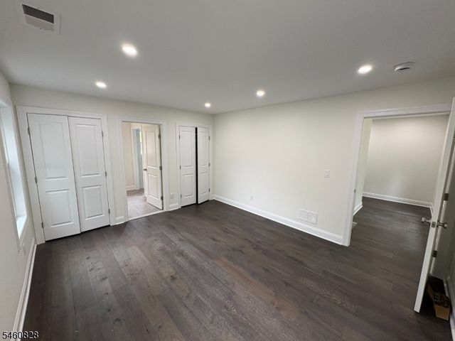 46 Kearney St, Dover Town, NJ 07801