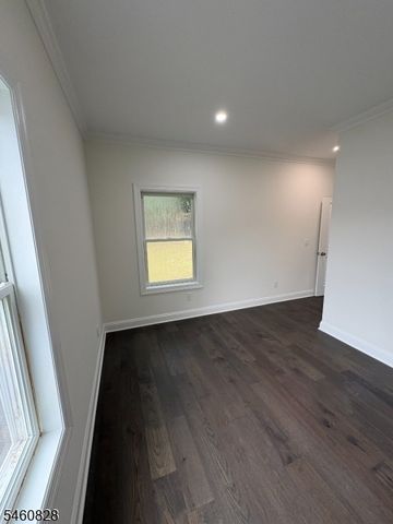 46 Kearney St, Dover Town, NJ 07801