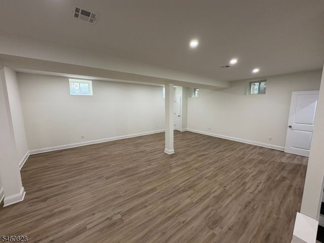46 Kearney St, Dover Town, NJ 07801
