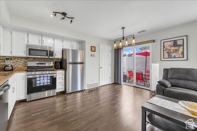 4728 W MONA LN, West Jordan, UT 84084