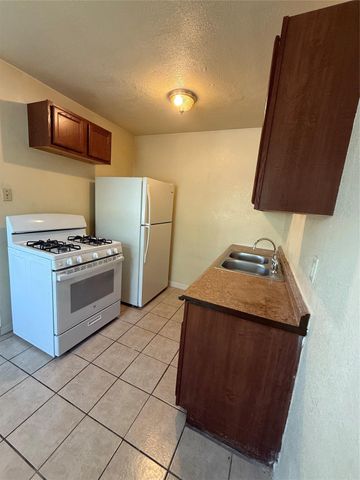 3502 Campbell Street 2, Houston, TX 77026