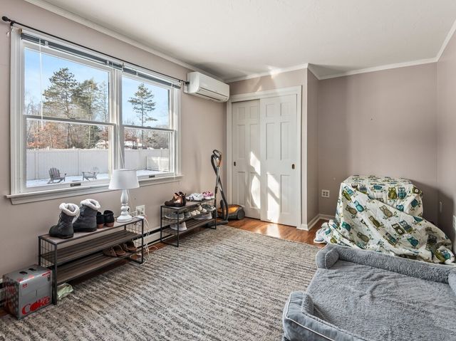 36 Lyons Rd, Dudley, MA 01571