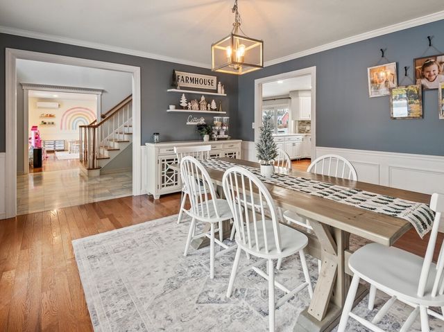 36 Lyons Rd, Dudley, MA 01571