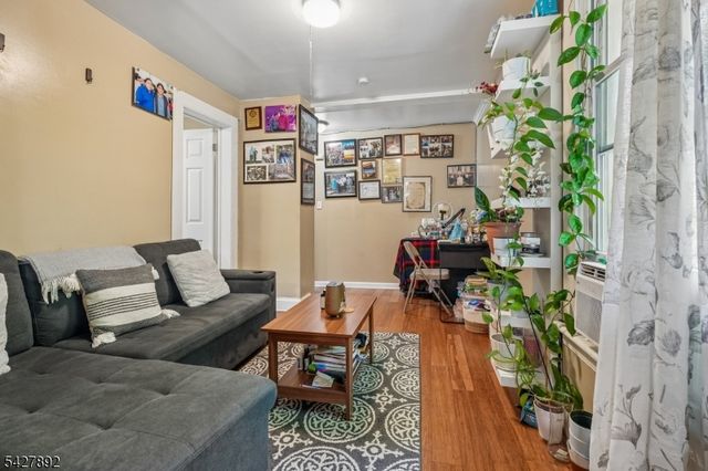 504 Glebe St, City Of Orange Twp., NJ 07050