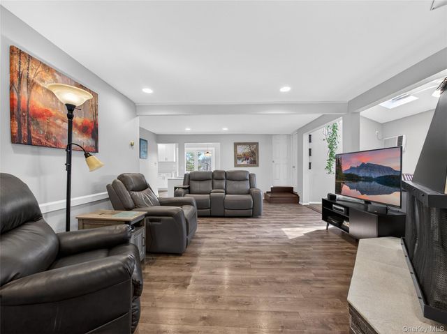 97 Ridge Road, Valley Cottage, NY 10989