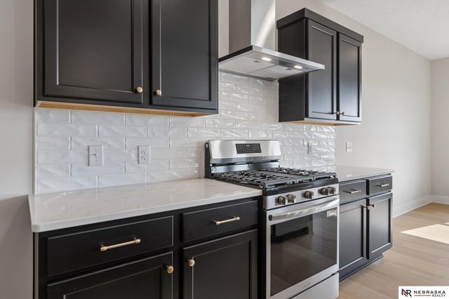 10905 N 160 Street, Bennington, NE 68007