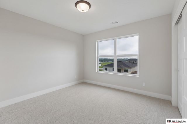 10905 N 160 Street, Bennington, NE 68007