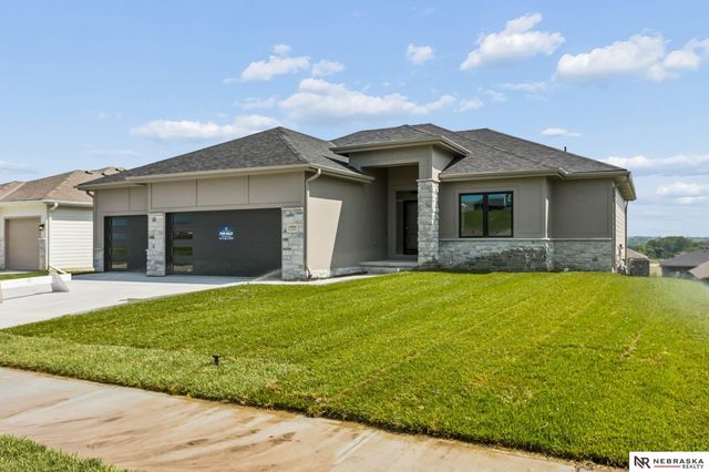10905 N 160 Street, Bennington, NE 68007