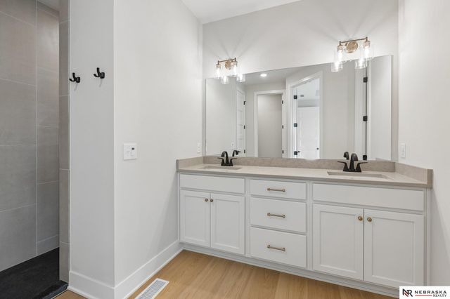 10905 N 160 Street, Bennington, NE 68007