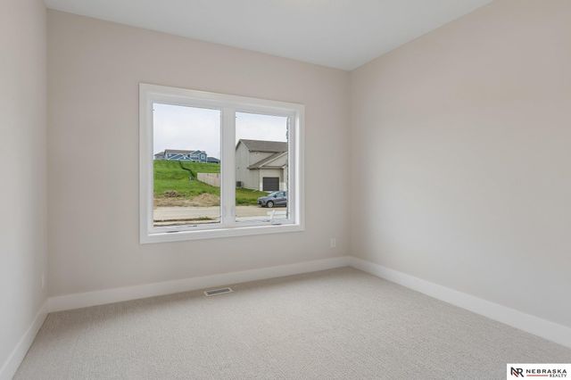 10905 N 160 Street, Bennington, NE 68007
