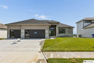 10905 N 160 Street, Bennington, NE 68007
