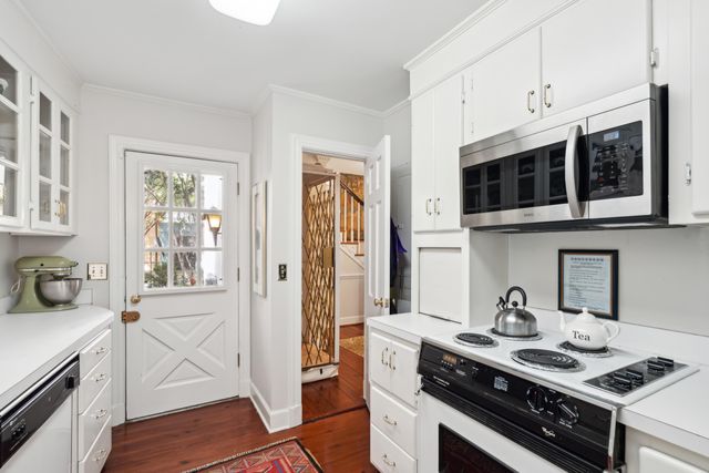 39 N Adgers Wharf, Charleston, SC 29401