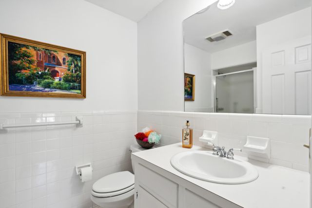 39 N Adgers Wharf, Charleston, SC 29401