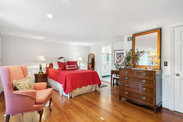 39 N Adgers Wharf, Charleston, SC 29401